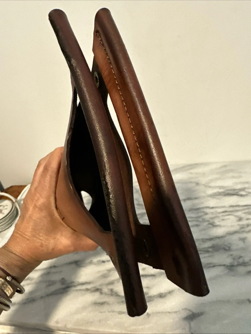 Manicomio Italia Leather Wine Bottle Carrier Non Siamo Gente Normale Tuscany